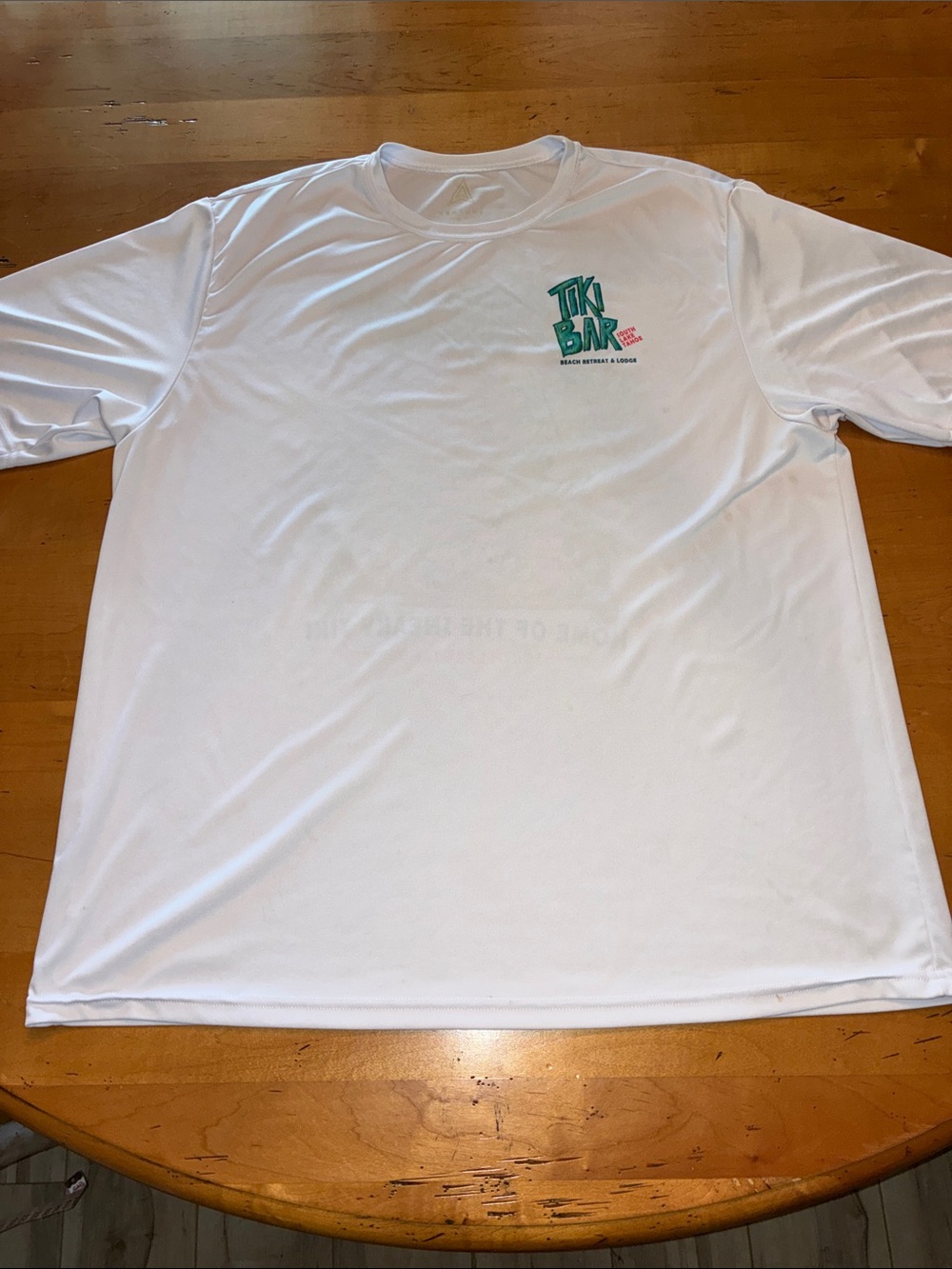 VENTURE (GUC) The Beach Tiki Bar Logo White Short-Sleeve Crew Tee, Size XXL.